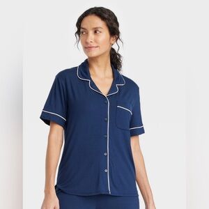 Women’s Stars above pajama top small